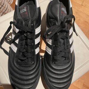 Soccer cleats